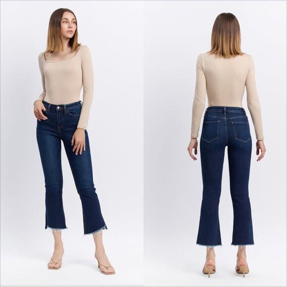 Vervet Motivated High Rise Step Raw Hem Crop Flare Jeans Size 31 Dark Wash - Picture 1 of 9